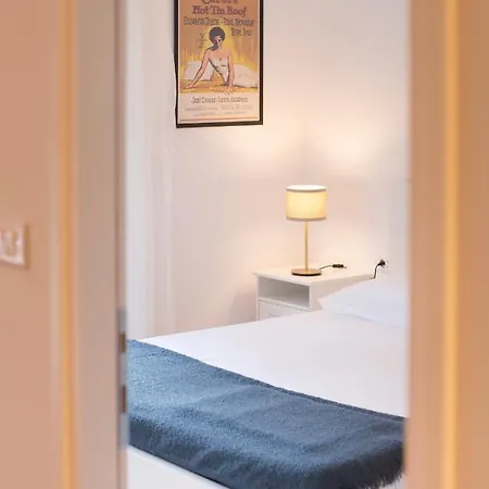 Apartment Firpo - Cozy Two Bedroom Centre